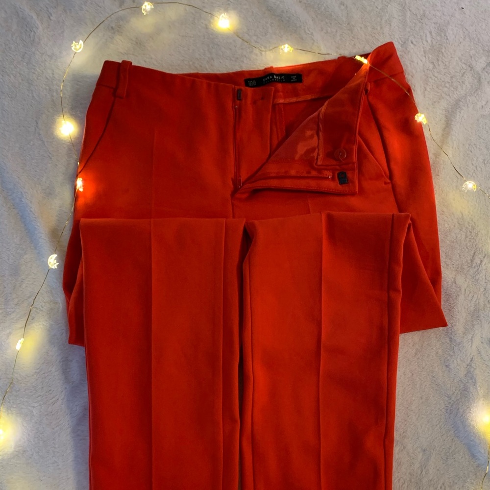 Red pants - Picture 2 of 4